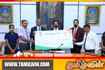 இந்திய உதவித் திட்டத்தின் கீழ் யாழில் மாணவர்களுக்கு நன்கொடை