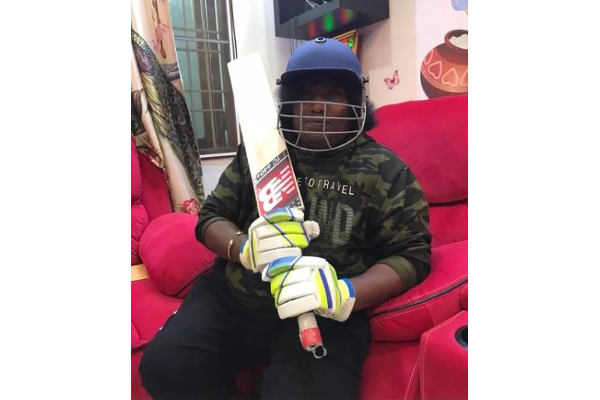 யோகி பாபுவிற்கு சூப்பர் பொருளை பரிசளித்துள்ள நடிகர் விஜய்- புகைப்படத்துடன் இதோ | Thalapathy Vijay Gift To Yogi Babu யோகி பாபுவிற்கு சூப்பர் பொருளை பரிசளித்துள்ள நடிகர் விஜய்- புகைப்படத்துடன் இதோ | Thalapathy Vijay Gift To Yogi Babu