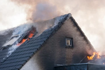 கொழும்பில் அதிகாலை ஏற்பட்ட அனர்த்தம்: 4 வீடுகள் சேதம்