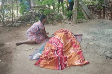 வவுனியாவில்    சடலமாக மிட்கப்பட்ட இளம் யுவதி!