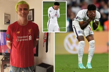 பிரித்தானிய கறுப்பின கால்பந்தாட்ட வீரர்களை இனவெறி துஷ்பிரயோகம் செய்த நபருக்கு கொடுக்கப்பட்ட தண்டனை!