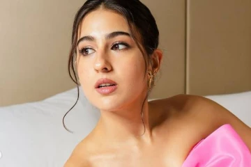 சைஃப் அலிகானின் மகள் சாராவின் லேட்டஸ்ட் கிளாமர் புகைப்படங்கள்..