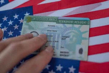 அமெரிக்க கிரீன் கார்ட் வைத்திருப்போருக்கு விடுக்கப்பட்ட அறிவுறுத்தல்