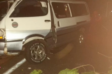 யாழில் வான் விபத்தில் சாரதி பலி (photos)