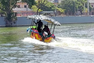 யாழ். ஆரியகுளம் மகிழ்வூட்டும் திடலில் படகுசவாரி ஆரம்பம் (Photos)