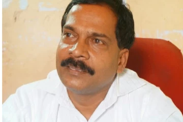 ஒருமாதமாக நாடாளுமன்றை மறந்த நான்கு எம்.பிக்கள்