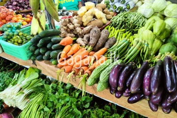 වසර 10කට පසු අසාමන්‍ය ලෙස එළවලු මිල පහලට. - නව මිල ගණන් මෙන්න.