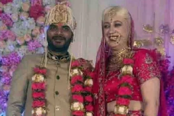 வெளிநாட்டு பெண்ணை கரம்பிடித்த இந்தியர்: ஊர் மக்கள் கூடி மணமக்களுக்கு வாழ்த்து