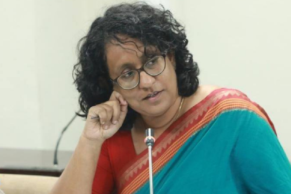 ஹரிணியிடம் வாக்குமூலம்: ரணில் சந்திப்பு விவகாரம் குறித்து சிஐடி விசாரணை! | Probe Into Complaint Filed By Prime Minister