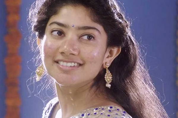 லியோ படத்தில் நடிக்க மறுத்த 30 வயது நடிகை, காரணம் என்ன | Sai Pallavi Rejected Vijay Leo Movie லியோ படத்தில் நடிக்க மறுத்த 30 வயது நடிகை, காரணம் என்ன | Sai Pallavi Rejected Vijay Leo Movie