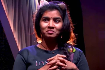 கையில் சிகரெட்டுடன் பிக்பாஸ் தனலட்சுமி! கொந்தளிக்கும் நெட்டிசன்கள்