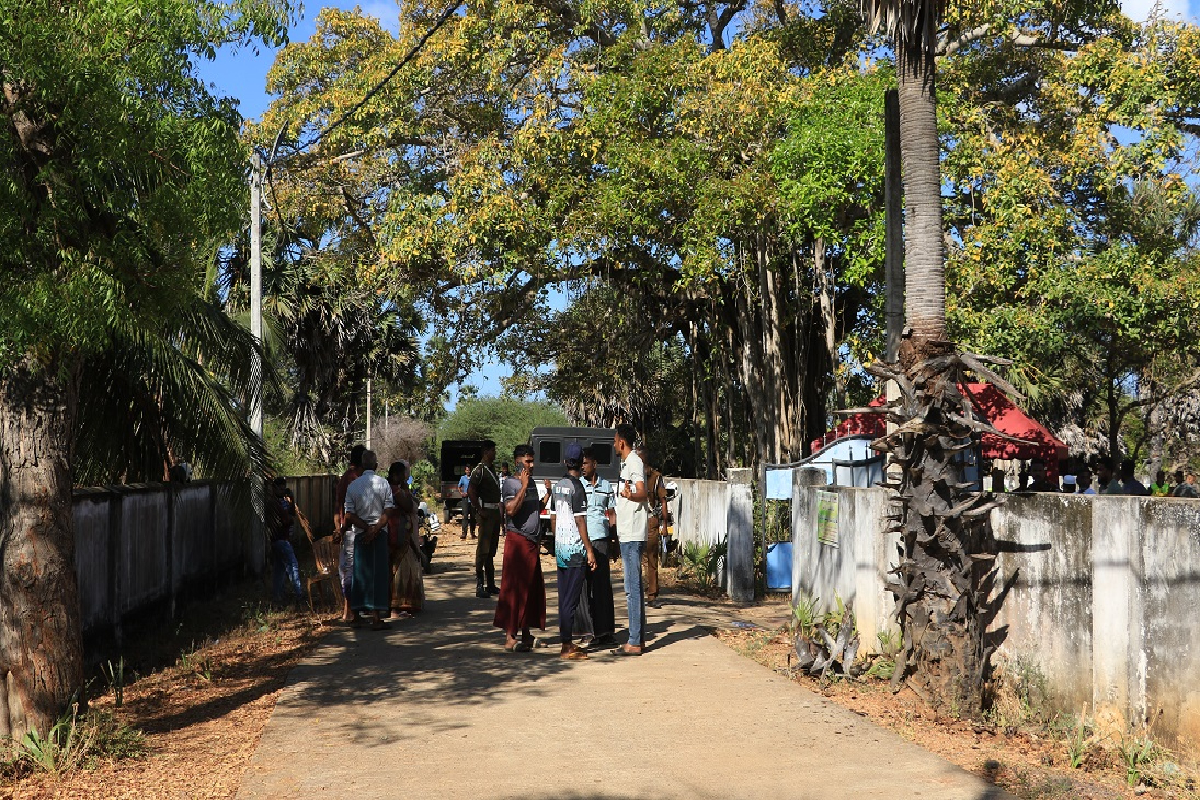 மன்னாரில் மீண்டும் அகழ்ந்து எடுக்கப்பட்ட குழந்தையின் சடலம் | Childs Body Exhumed In Mannar