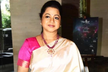 வெளிநாட்டில் நடிகை ராதிகா வாங்கிய விருது! இங்கிலாந்து நாடாளுமன்றத்தில் பேசியது என்ன?