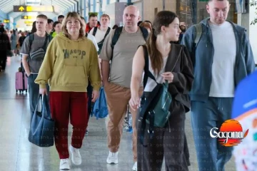 දෙසැම්බරයේ මුල් සති දෙක තුළ සංචාරකයින් 90,000කට වැඩි පිරිසක් ලංකාවට