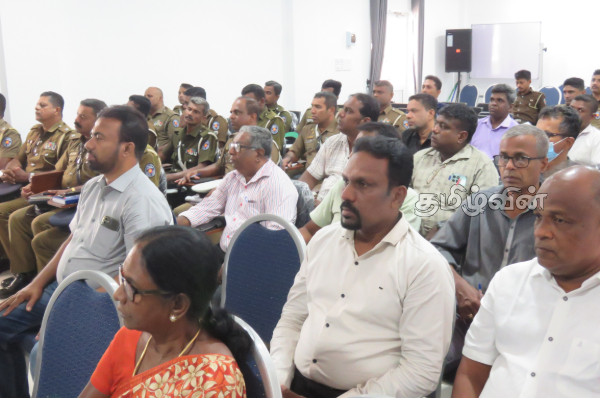 கடுமையான சட்ட நடவடிக்கை எடுக்கப்படும்: கிழக்கு மாகாண பிரதி பொலிஸ் மா அதிபர் எச்சரிக்கை | Traffic Law Violation Strict Legal Action