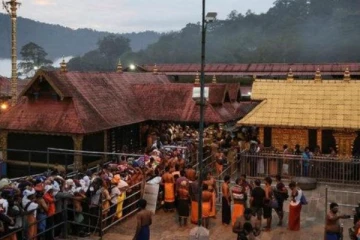 சபரிமலை நடை திறப்பு - பக்தர்கள் அனுமதி! கொரோனா நெகட்டிவ் சான்றிதழ் கட்டாயம்!