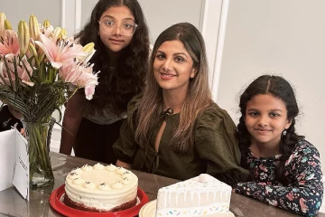 ரம்பா தன் பிறந்தநாளை எப்படி கொண்டாடி இருக்கிறார் பாருங்க