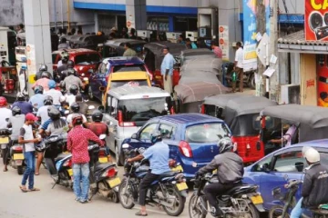 எரிபொருள் வரிசையில் நிற்கும் மக்களுக்கான புதிய நடைமுறை!