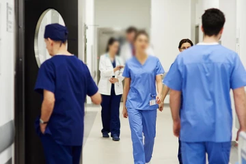 பிரித்தானியாவில் வேகம் எடுக்கும் புதிய காய்ச்சல்! முதல் மரணம் பதிவானது