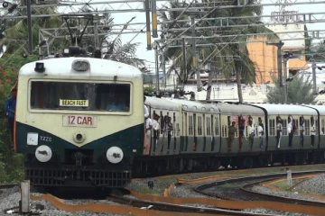 சென்னையில் நாளை முதல் மின்சார ரயில்களில் அனைவரும் பயணிக்கலாம்!