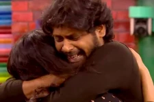 பிக்பாஸ் வீட்டிற்குள் நுழைந்த ரியோவின் குடும்பம், கண்டதும் கண்கலங்கிய ரியோ..{ப்ரோமோ 2}