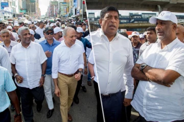 ரணிலுக்கு ஆதரவாக கொழும்பு கோட்டைக்கு களமிறங்கிய அரசியல் பிரதிநிகள்