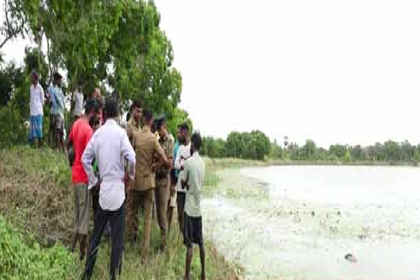 கிளிநொச்சி குளத்தில் மிதந்த சடலம் (Photos) | Dead Body Floating In Kilinochchi Pond