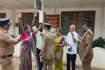 யாழில் காணாமல் ஆக்கப்பட்டோரின் உறவுகள் கண்ணீருடன் போராட்டம்