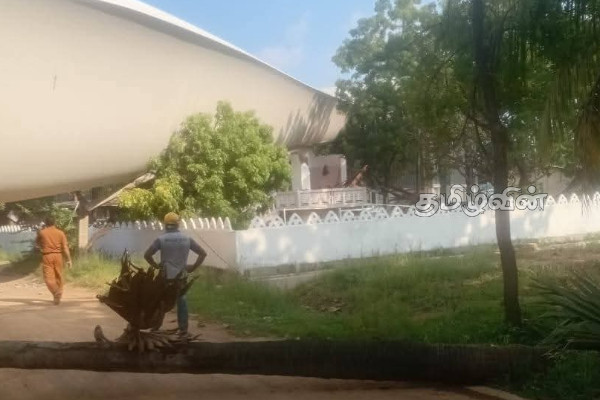 விபத்தில் சிக்கிய மன்னாருக்கு காற்றாலையை ஏற்றிச் சென்ற வாகனம் | Vehicle Carrying Windmill Mannar Involved Accident விபத்தில் சிக்கிய மன்னாருக்கு காற்றாலையை ஏற்றிச் சென்ற வாகனம் | Vehicle Carrying Windmill Mannar Involved Accident