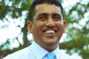 "ප්රකාශය ලබාදුන්න හින්දා තමයි යන්නේ." - CID යෙන් පිටව ආ ජොන්ස්ටන් මාධ්යයට කියූ දේ..(VIDEO)
