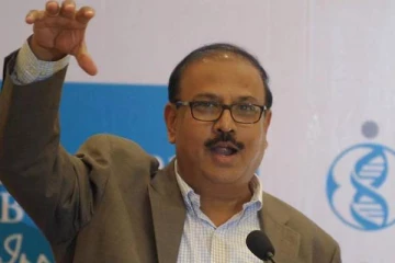 தடுப்பூசி போட்டு கொண்டவர்களையும் கொரோனா தாக்குவது ஏன்? வெளிவந்த உண்மை தகவல்