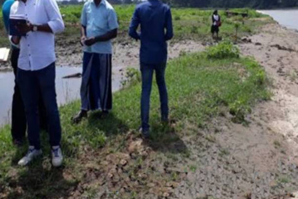 திருகோணமலையில் இளம் குடும்பஸ்தர் ஒருவருக்கு நேர்ந்த சோகம்! துயரத்தில் குடும்பம் | Young Family Die While Try Cross River Trincomalee