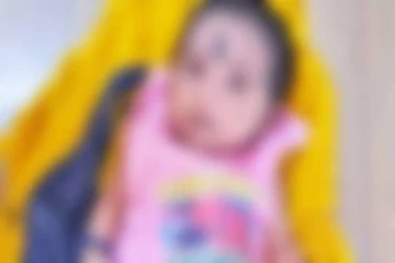 பேருந்தில் கட்டைப்பையில் வந்த குழந்தையின் அழுகுரல் - பதறிப்போன பேருந்து நடத்துனர்