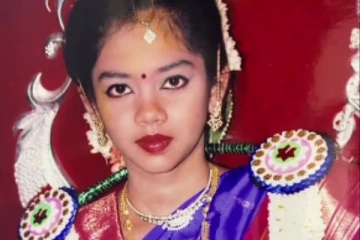 இந்த போட்டோவில் இருப்பது யார் தெரியுமா? பிரபல பிக் பாஸ் நடிகை தான்