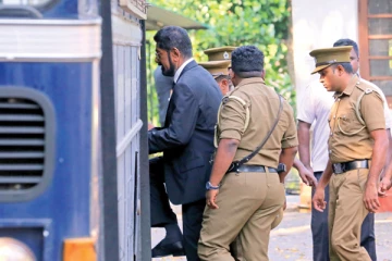 பிணையில் அனுமதிக்கப்பட்ட கெஹெலிய தொடர்பில் நீதிமன்றம் பிறப்பித்துள்ள உத்தரவு