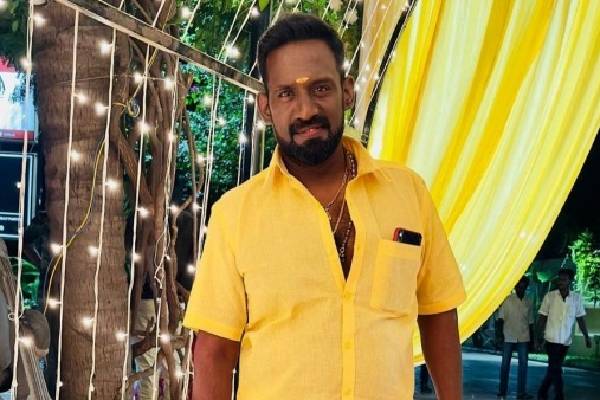 ரோபோ ஷங்கர் இளவயதிலே உயிரிழந்ததன் காரணம் என்ன? வெளியான பகீர் பின்னணி | Ilavarasu Reveals Reason For Robo Shankar Death