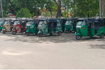 வவுனியா மாவட்ட முச்சக்கரவண்டி சாரதிகளின் கோரிக்கை (photos)