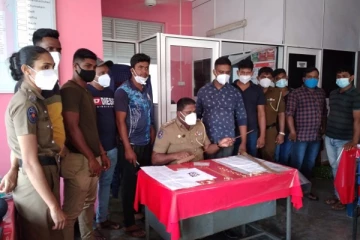 பயணத்தடைவேளை யாழ்.நகரில் கைவரிசையை காட்டியவர்கள் சிக்கினர்