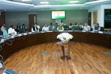 கடும் பொருளாதார நெருக்கடியில் இலங்கை - இந்தியா எடுத்துள்ள தீர்மானம்