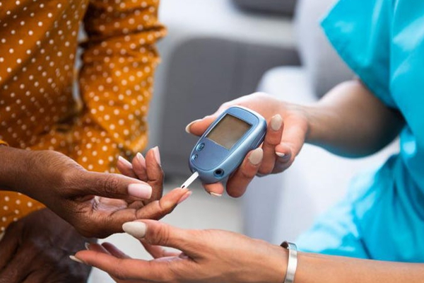 நீரிழிவு நோயாளிகள் வாழைப்பழம் சாப்பிடலாமா? | Can Diabetics Eat Bananas