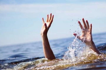 கடலில் குளிக்கச் சென்ற மாணவன் மாயம் !