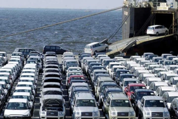 வாகன இறக்குமதி மூலம் 136 பில்லியன் ரூபாய் வருமானம்