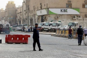 குவைத்தில் மீண்டும் ஊரடங்கு ஏற்படமால் தடுக்க மாற்று வழிகளை கண்டறியும் அரசு!