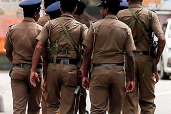 யாழில் காவல்துறையினரை தாக்கிய நபர் ஒருவர் கைது | Carried The Police Was Arreste