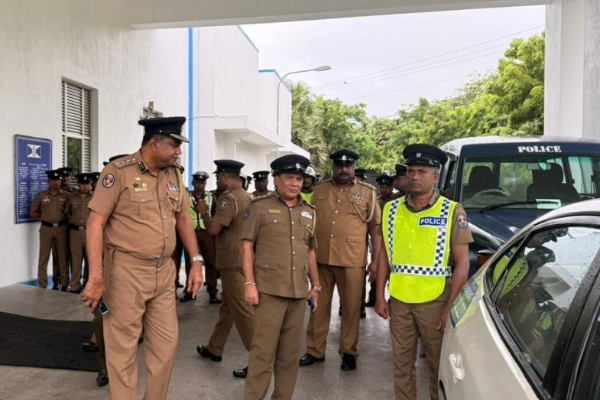 யாழ்ப்பாணத்தில் பொலிஸாரின் விசேட சேவை அறிமுகம்; எந்த நேரமும் அழைக்கலாம் | Police Special Service Introduced In Jaffna