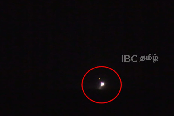 யாழ். வடமராட்சி கிழக்கு கடலில் இந்திய கடற்றொழிலாளர்கள் அட்டகாசம் | Northern Fisherfolk Continue Suffer Indian Trawler யாழ். வடமராட்சி கிழக்கு கடலில் இந்திய கடற்றொழிலாளர்கள் அட்டகாசம் | Northern Fisherfolk Continue Suffer Indian Trawler