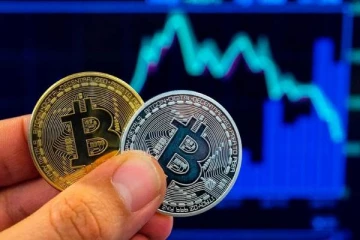 கிரிப்டோகரன்சி அடுத்த ஆண்டு எப்படி இருக்கும்? இந்தியர்கள் முதலீட்டில் இறங்கலாமா?