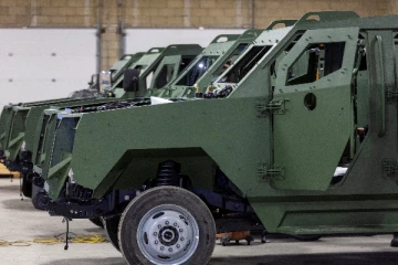 உக்ரைனுக்காக கனடாவில் தயாரிக்கப்படும் அதிநவீன கவச வாகனங்கள்!