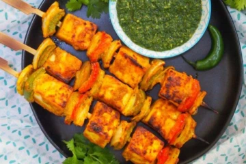 வெறும் 10 நிமிடத்தில் சுவையான பனீர் டிக்கா! தயார் செய்வது எப்படி?