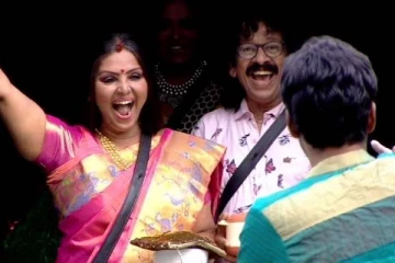 பிக்பாஸ் பிரபலத்தின் வீட்டில் திடீரென நுழைந்துள்ள பாம்பு- பதறிப்போன பிரபலம்